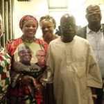 ‘Atikulated Nigerians’ – APC Leader, Tinubu Poses With PDP Members In Lagos [Photos] 17