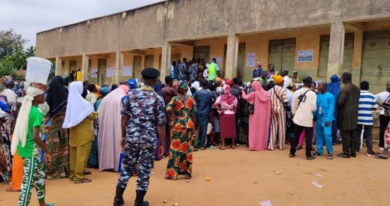 Police Arrest Officer For Discharging Tear Gas During Osun Election 3 Police Arrest Officer For Discharging Tear Gas During Osun Election